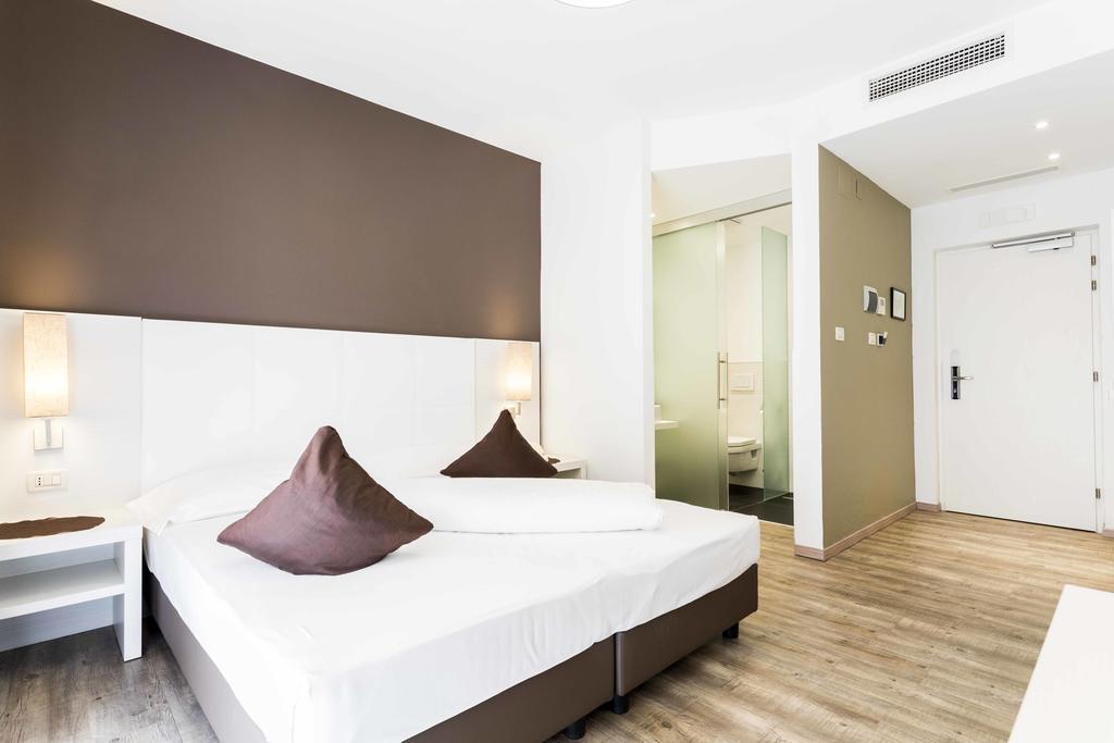 Double Room,1357421270:JPEG